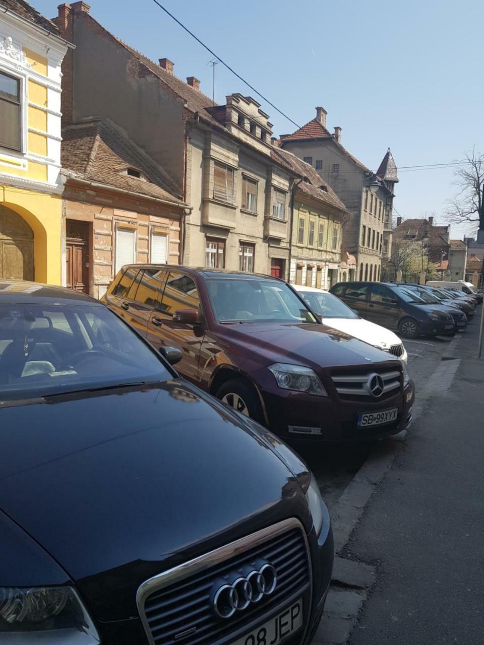 Apartament Ultracentral Sibiu Apartment ภายนอก รูปภาพ